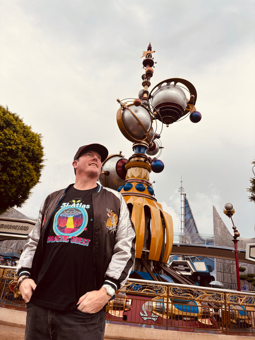 3i Atlas Galactic Guest Unisex T-Shirt